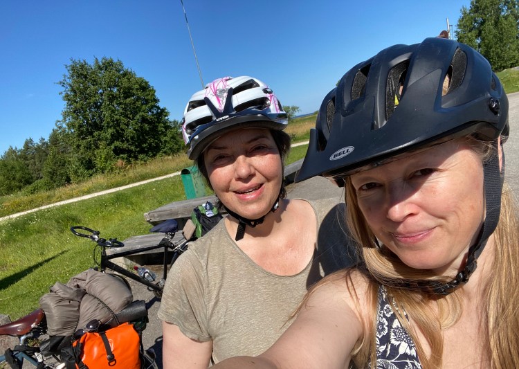 487061EE-BD2F-40A0-BB52-C843119820FF