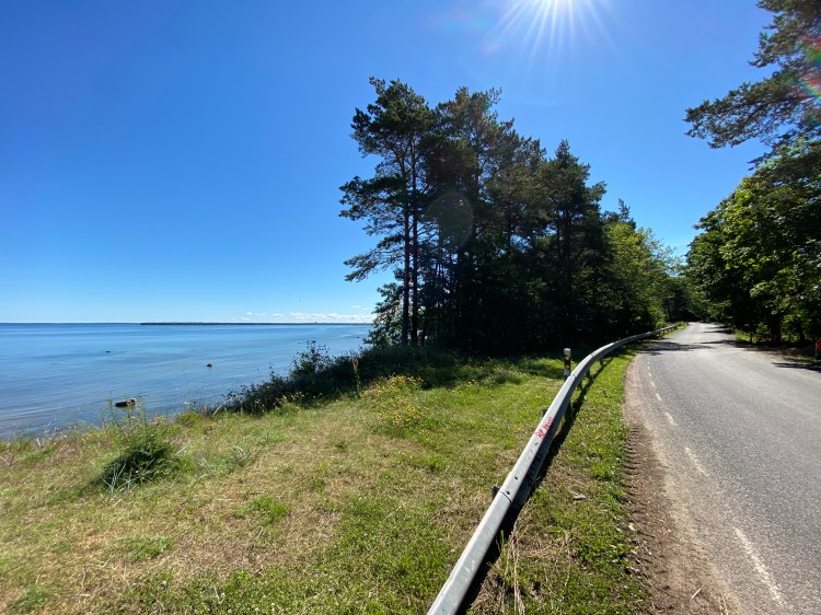 CFE7DFD8-07A7-41D7-AAD9-F7BDA72D3C9C